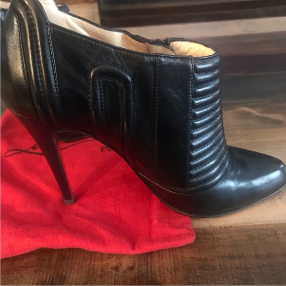 Christian Louboutin Sigourney Ankle Booties Sz 41 - Picture 4 of 7
